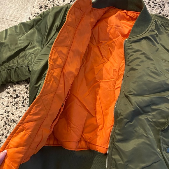 Bomber Jacket - Picture 3 of 3